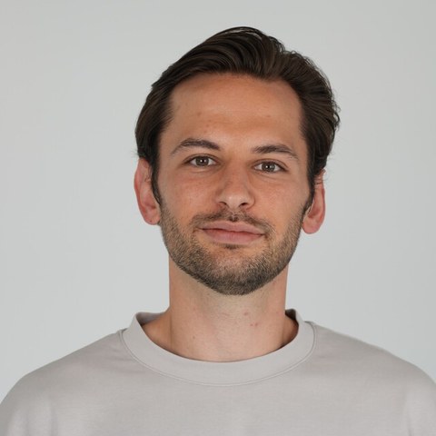 Helmut Becker